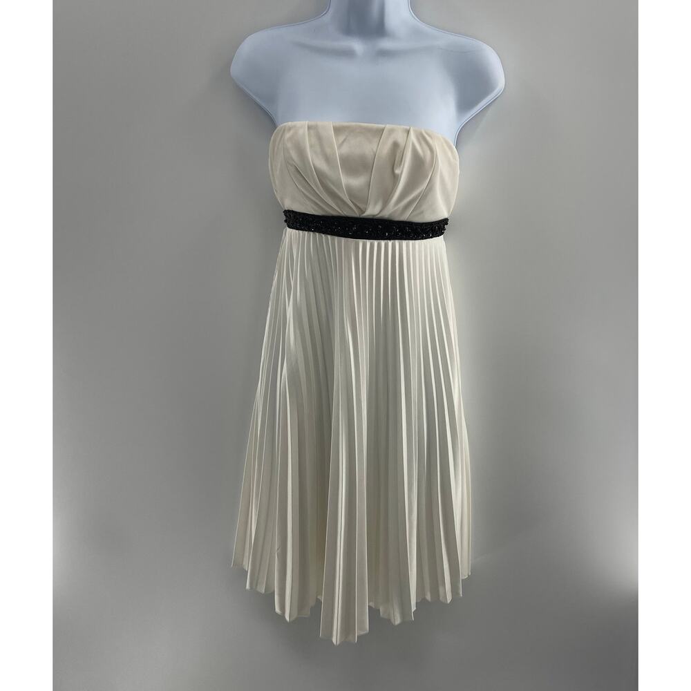 Speechless Pleated strapless Dress